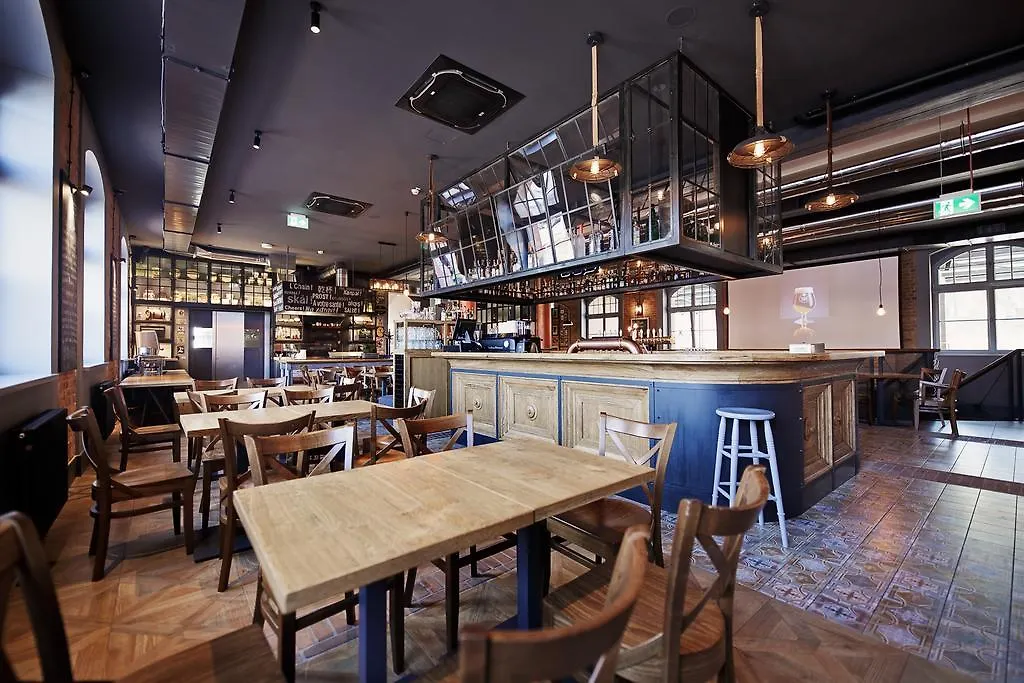 Craft Beer Central Hotel Gdańsk 4*,