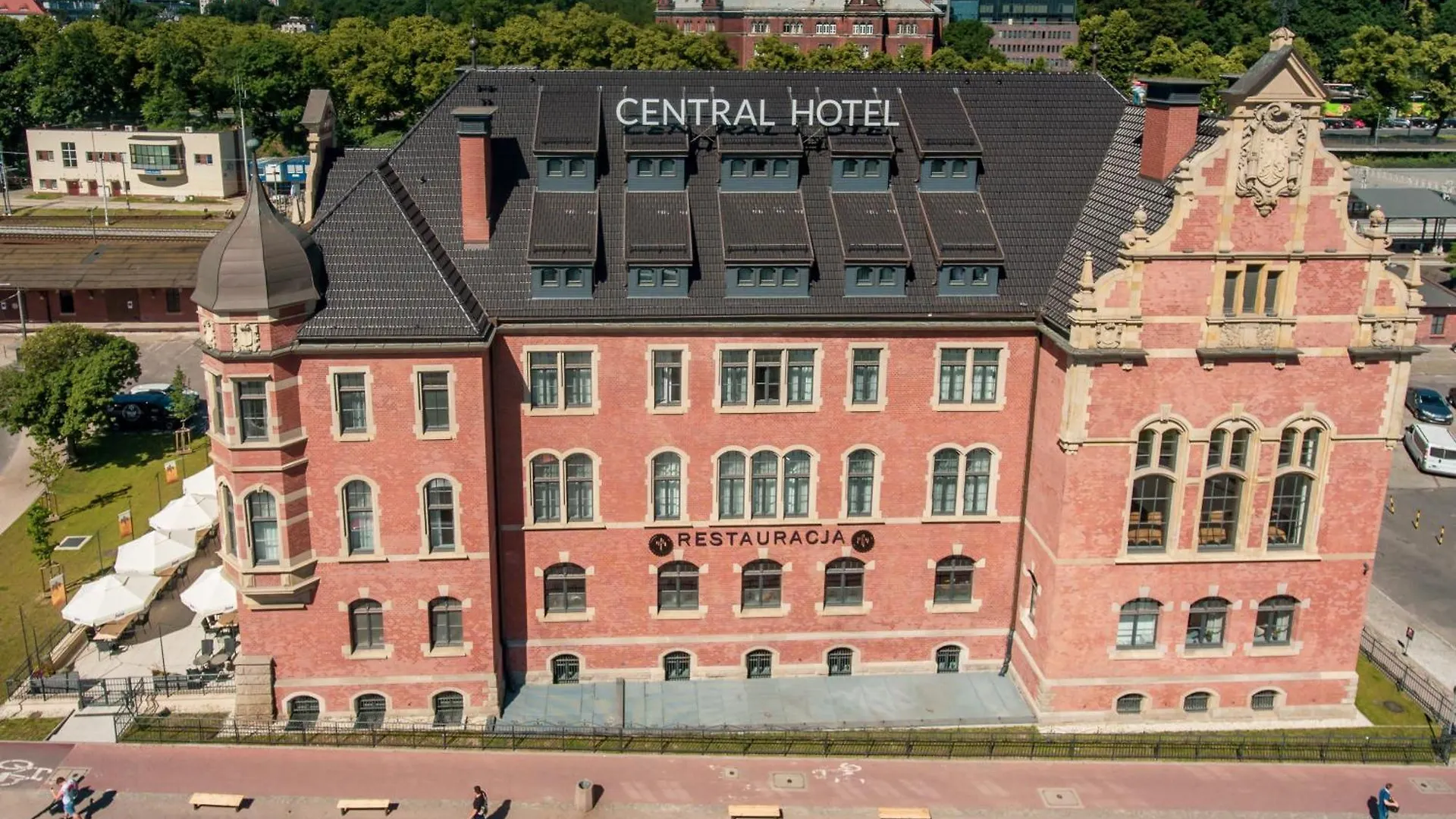 Craft Beer Central Hotel Gdansk 4*,  Polonya